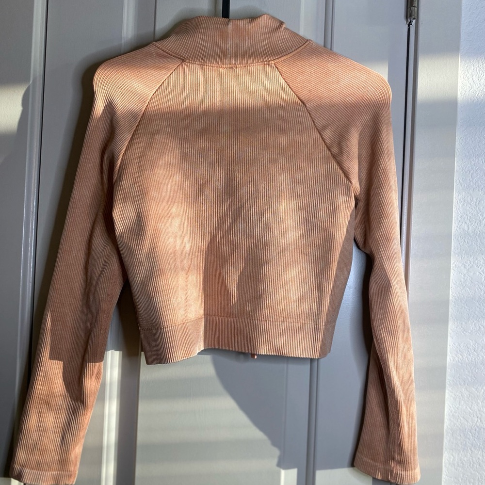 Mono B Peach Ribbed Muscle Tee